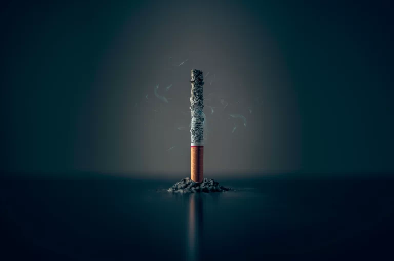Stopper vos addictions dans nos cabinets physique GROUPE MC77 Séance d'hypnose chez Groupe Mc77, alliant des techniques de relaxation profonde pour aider efficacement les clients à arrêter de fumer, combinée à la réflexologie auriculaire laser et au coaching nutritionnel pour des résultats durables.